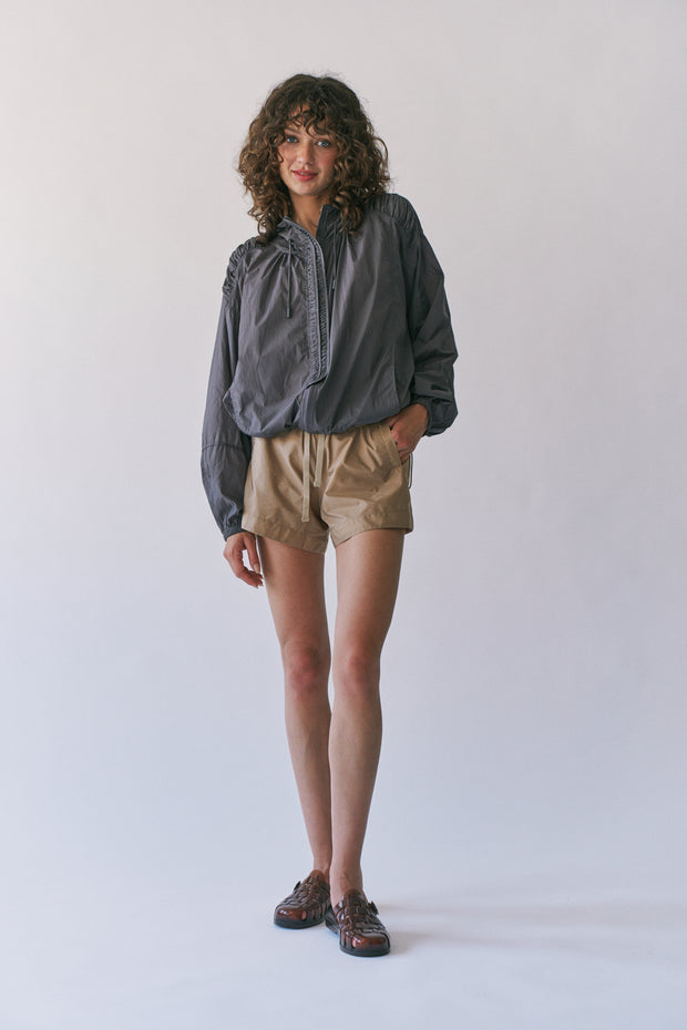 CLARA SHIRRED WINDBREAKER